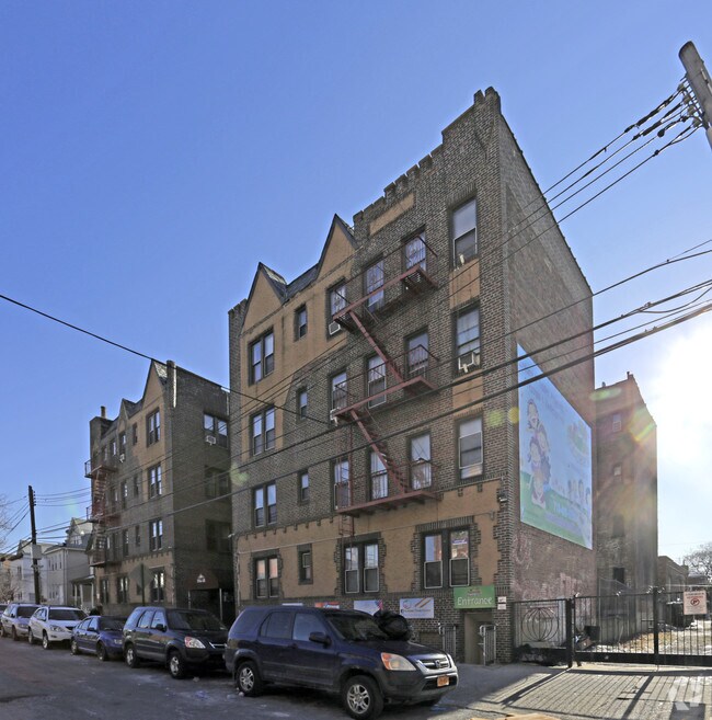 Photo - 104-18 42nd Ave