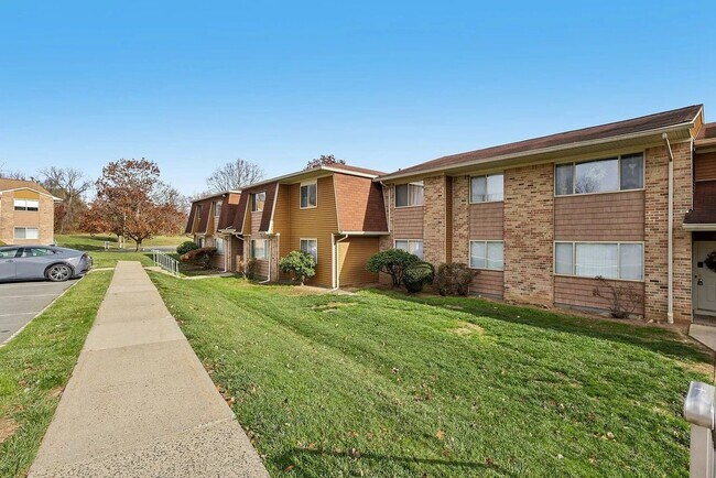 Photo - 1200 Bradley Ct Unit 706