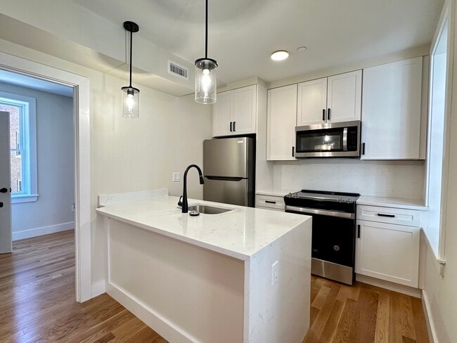 66 N Margin St Unit 5F