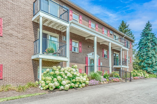 Toll House Apartments
