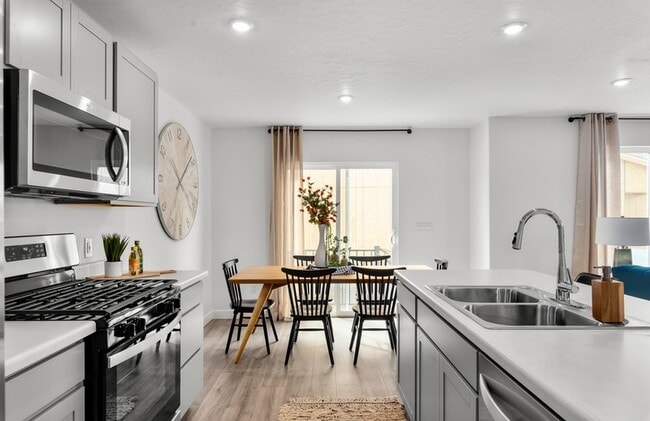 Photo - 1898 N Patchwork Ave