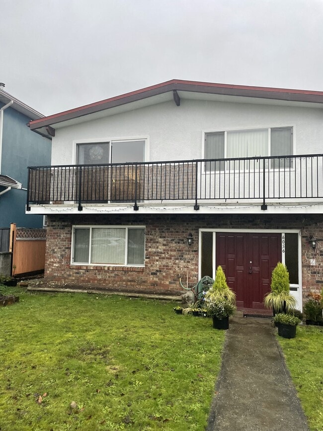 Building Photo - 6056 Fleming St