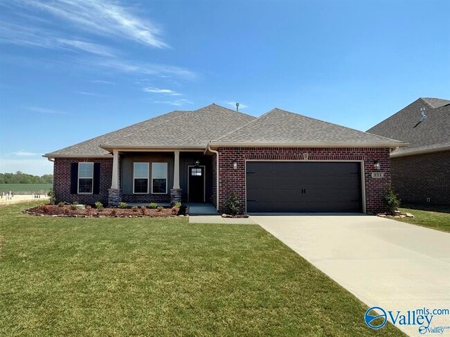 Building Photo - 131 Amanda Deann Dr