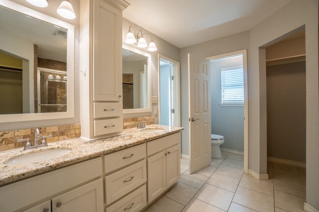 Photo - 140 Lakewood Dr