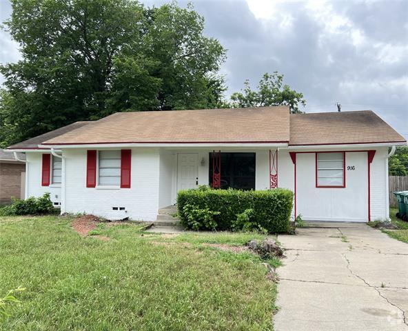 Building Photo - 916 Manhattan Dr Rental