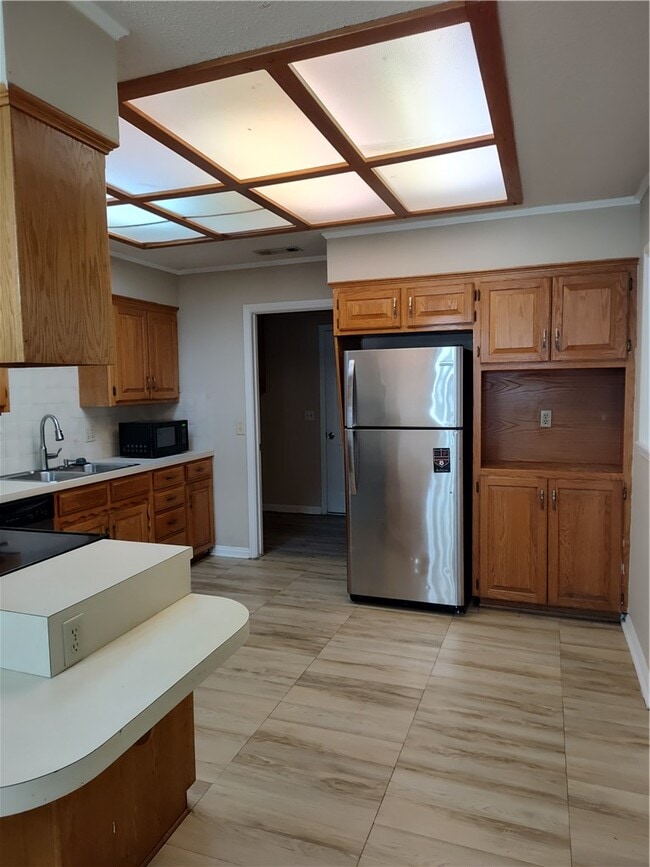 Photo - 218 Fox Run Pl