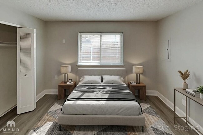 Photo - 1303 Hillsdale Dr