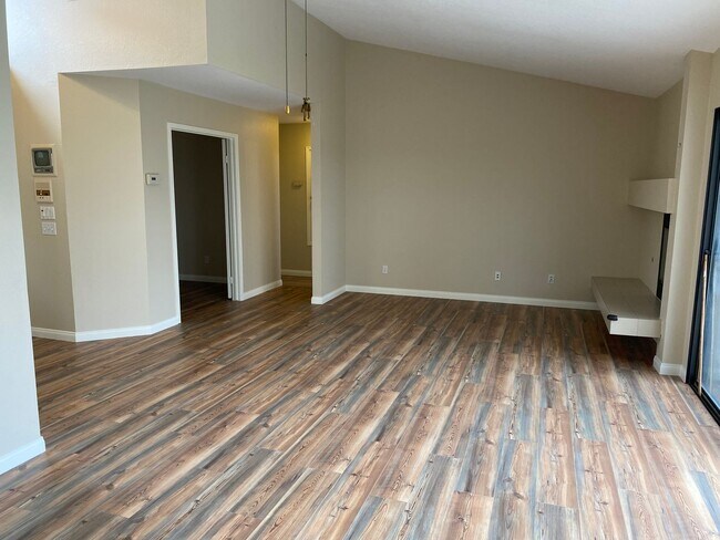 3611 Kim Ct