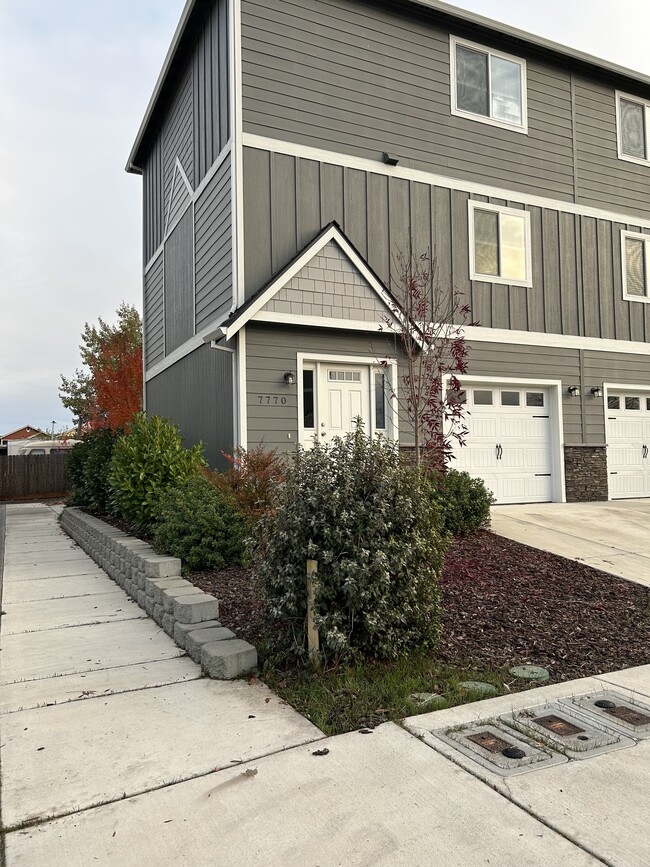 Building Photo - 7770 Jacqueline Way Rental