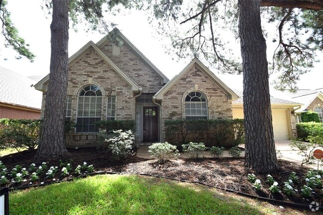 Building Photo - 1322 W Forest Dr Rental