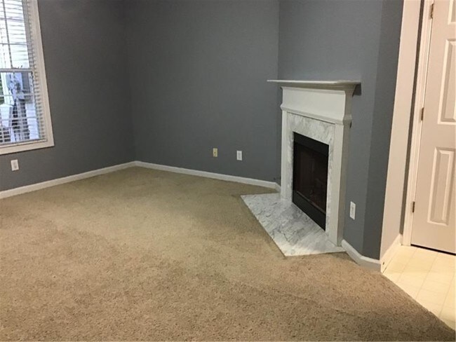 Photo - 105 Galecrest Dr