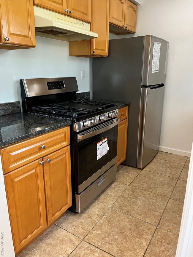 Photo - 82-81 88th Pl