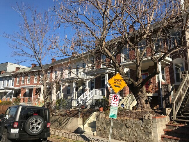 Photo - 3547 10th St NW Unit B