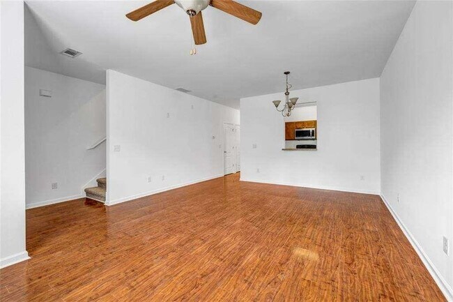 Photo - 3037 Bonnes Dr