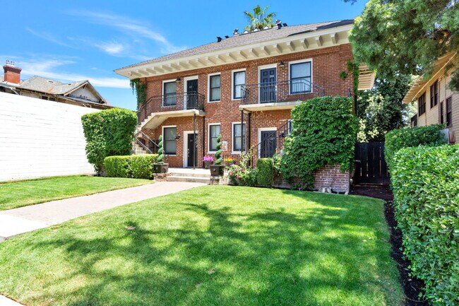 Photo - 258 N Fulton St