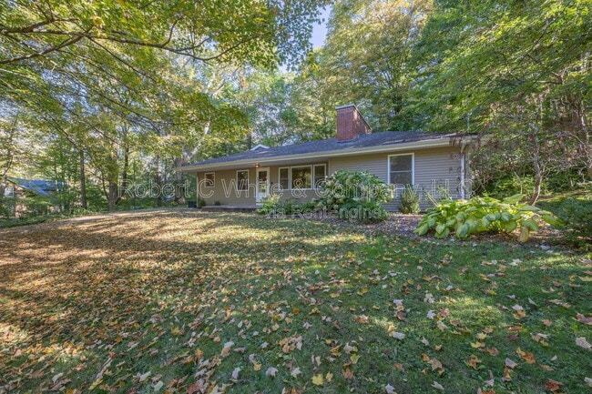 Photo - 451 Birch Mountain Rd