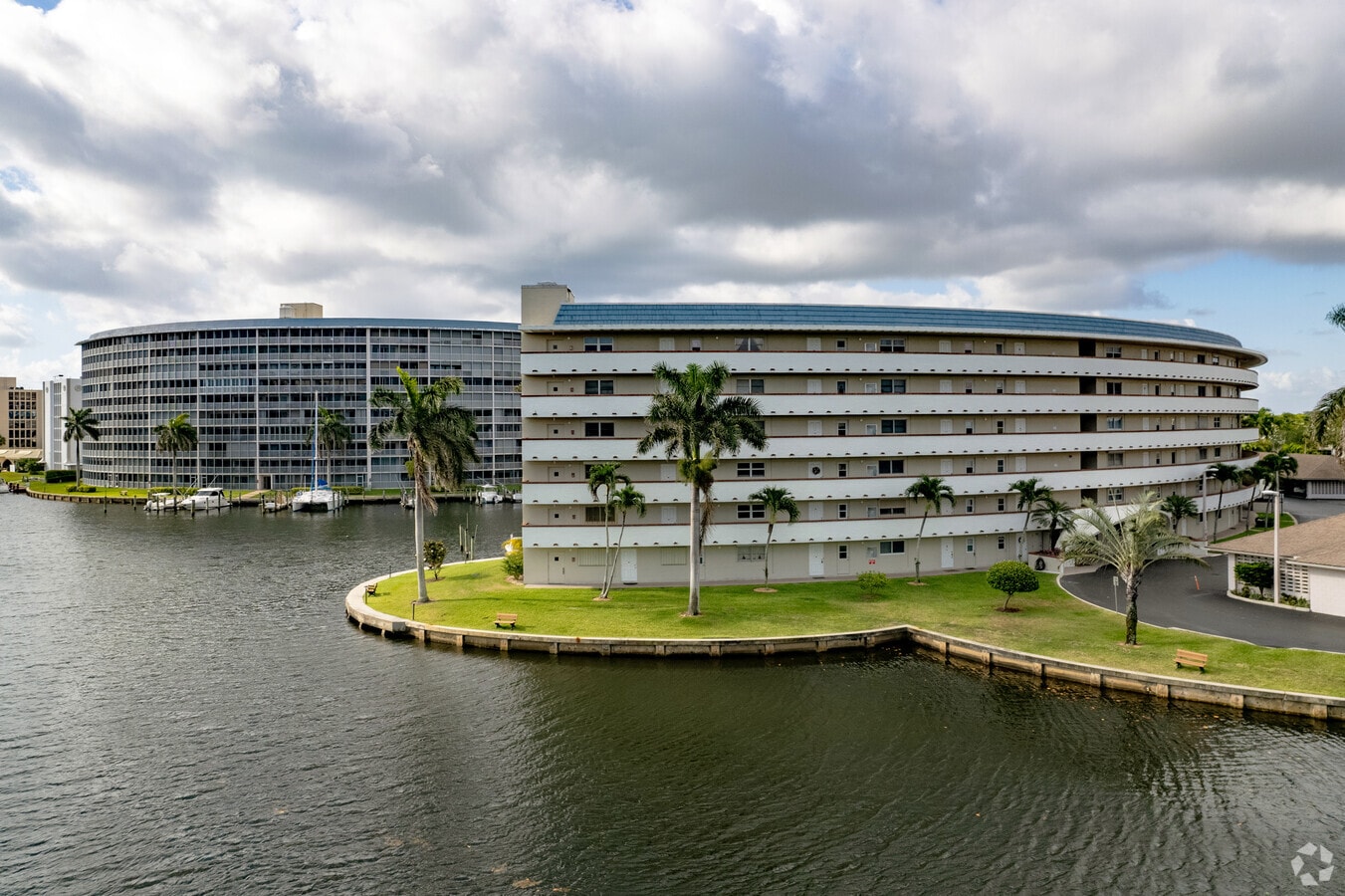 Condominios en Hillsboro Cove - Hillsboro Cove Condos