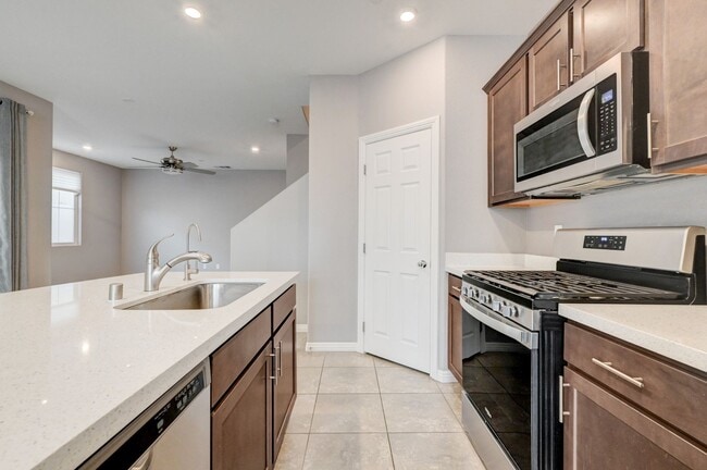 Photo - 10669 Sariah Skye Ave