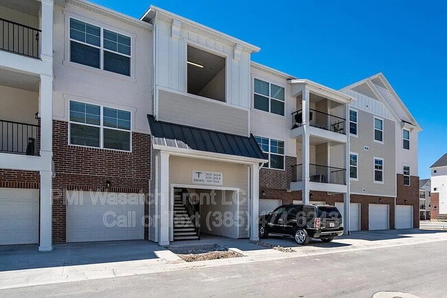 Building Photo - 3772 W 1850 N Unit 102