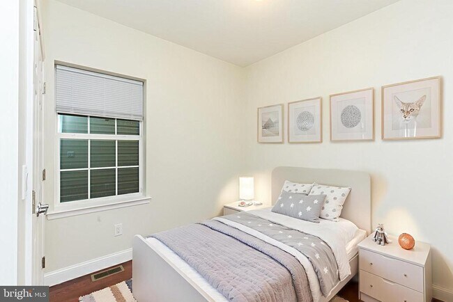 Photo - 1802 E Huntingdon St Unit 1