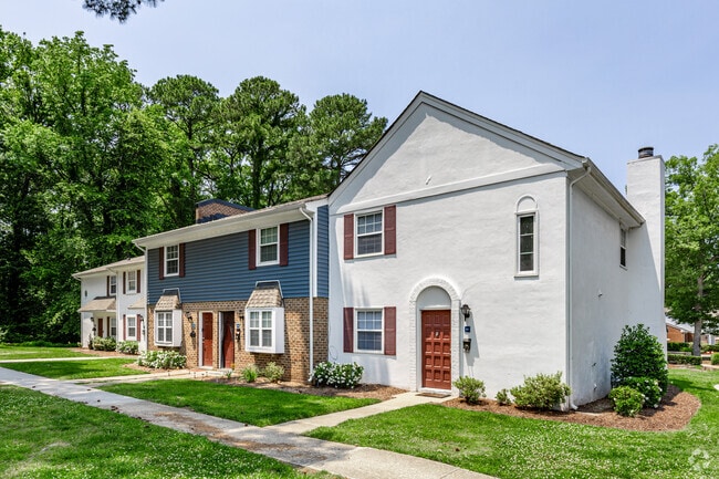 Building Photo - Fox Hill Village Rental