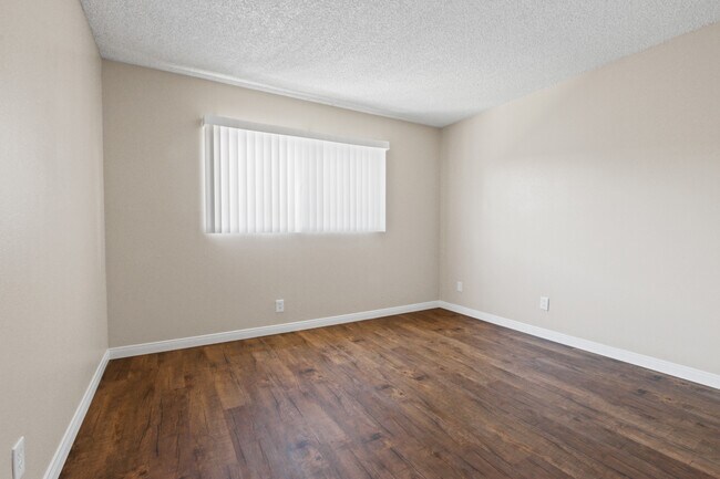 Lakewood Apartments