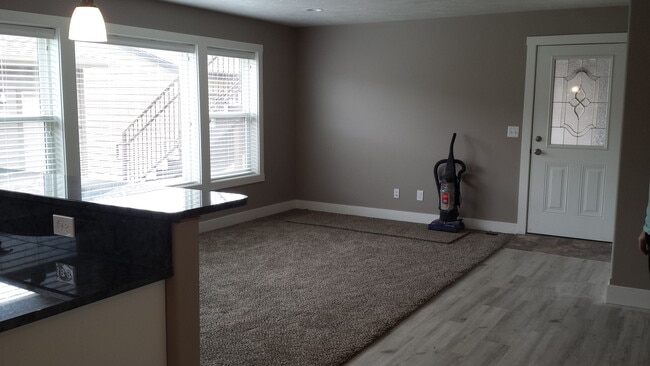 Photo - 1108 36th Ave NE Unit 1108 36th Ave NE
