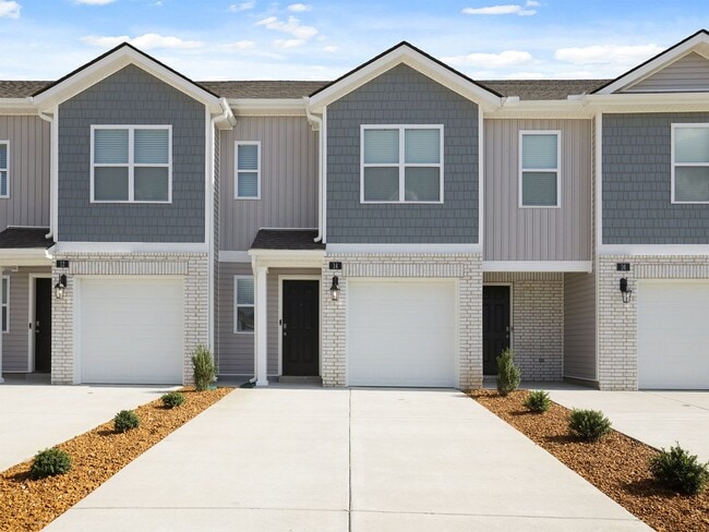 Building Photo - Cayce Highlands