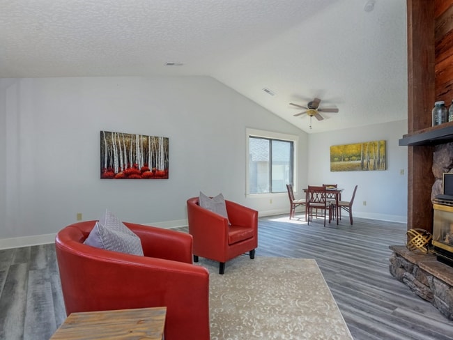 Photo - 4611 NE 127th Way