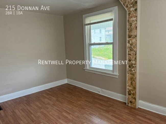 Photo - 215 Donnan Ave