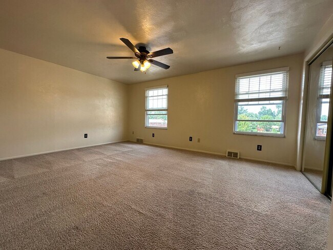 Photo - Beautiful Two Bedroom Townhouse in Plum! Equipped Kitchen, Patio & More! Call Today!