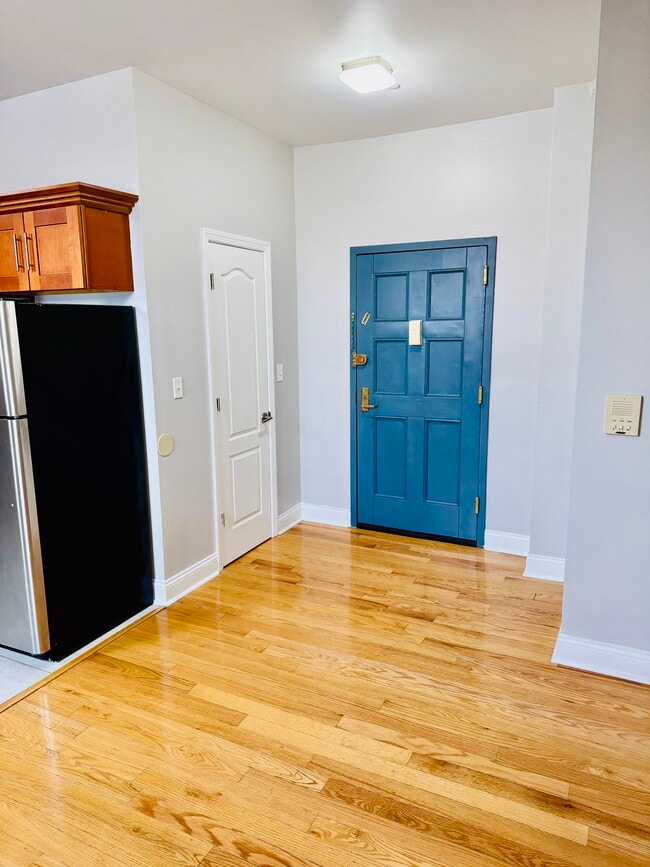 Photo - 45 S Broadway Unit 2A