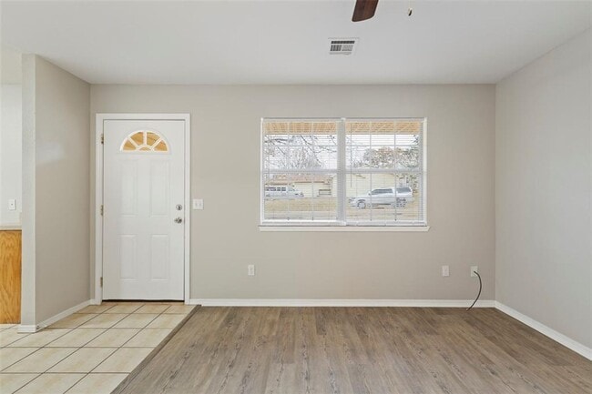 Photo - 601 Dogwood Ave