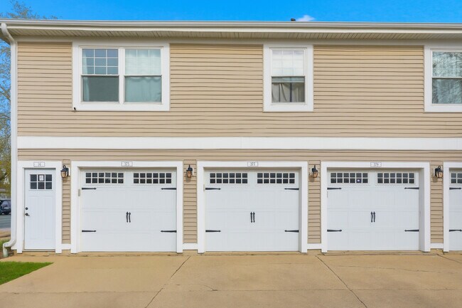 Photo - 377 Farmingdale Cir Unidad 377