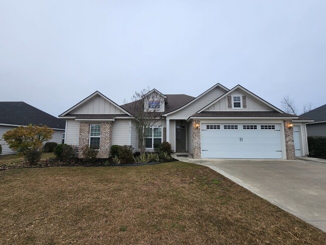 Building Photo - Southern Comfort Living: Your Dream Rental Home in Valdosta, Georgia