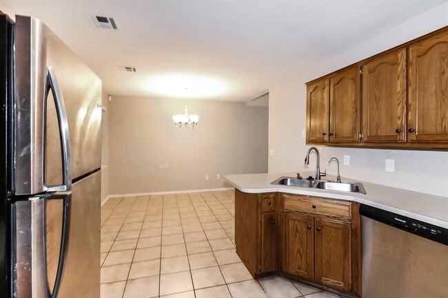 Photo - 2607 Lonnie Ln