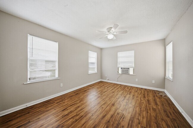 Photo - 1028 5th Ave N Unidad 1