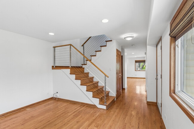 Photo - 130 Windsor Dr