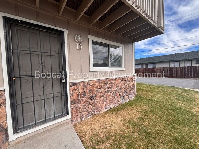 Building Photo - 1516 South Ct Unit D