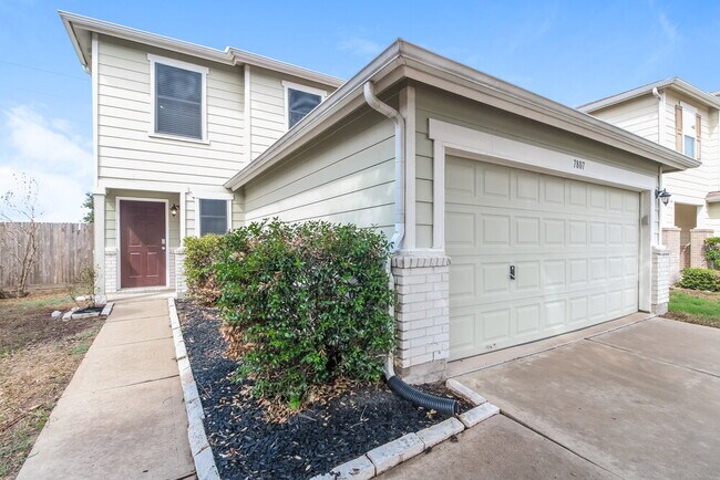 7807 Pasture Spring Ln