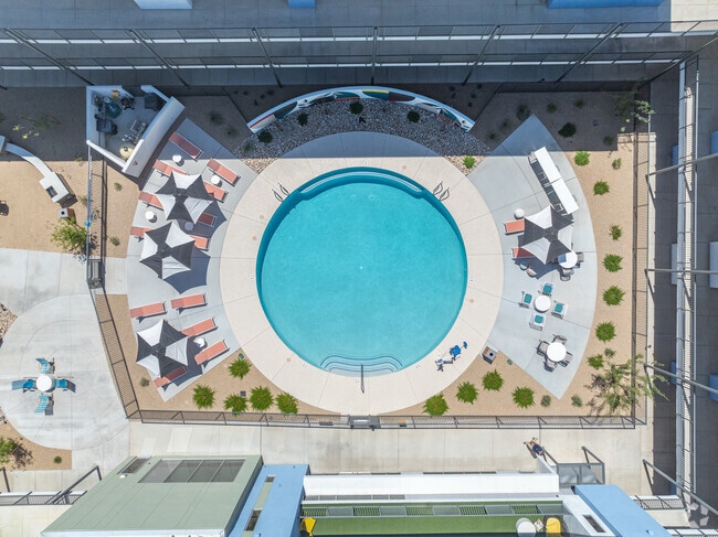 Photo - Horizon North