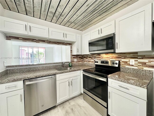 Photo - 19751 SW 114th Ave Unit 349