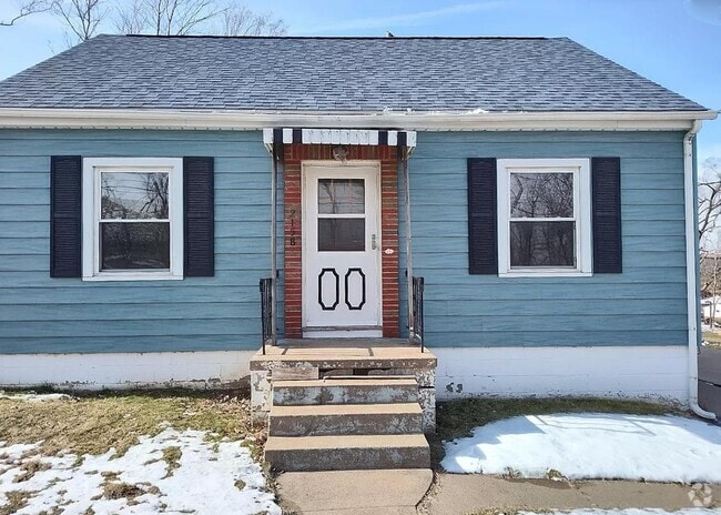Building Photo - 2158 C St SW Rental