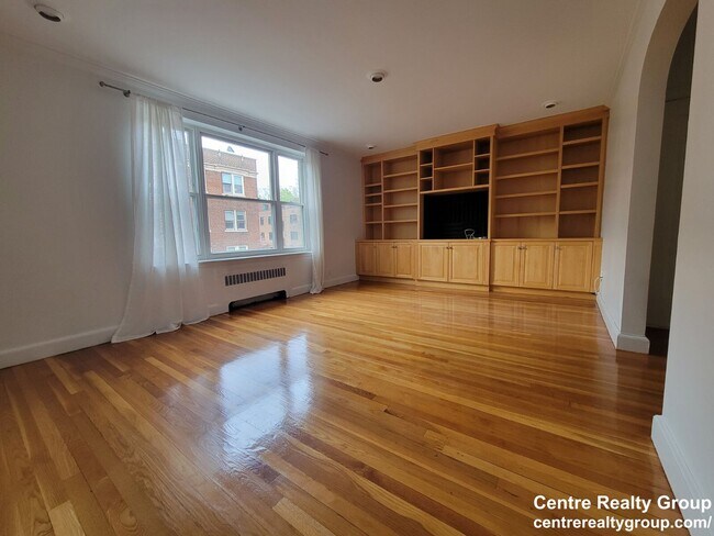 Photo - 76 Strathmore Rd Unit #6