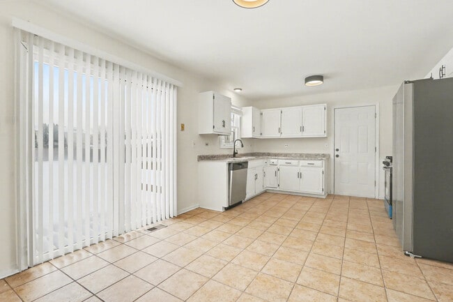 Photo - 2600 John Bourg Dr