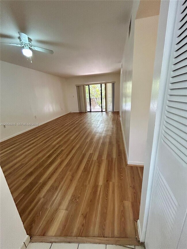 Photo - 210 W Park Dr Unit 201-2