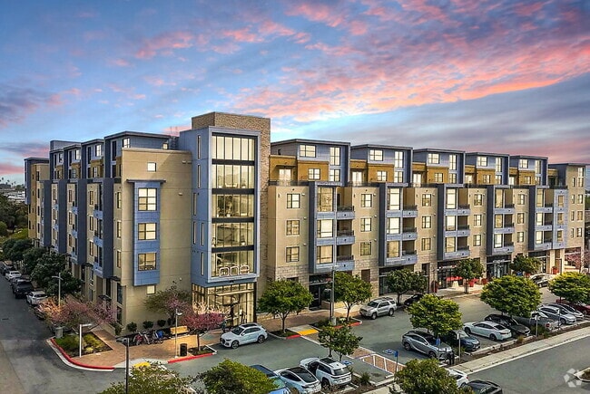 Building Photo - One Hundred Grand Rental