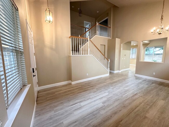 Photo - Beautiful Natomas Park Home – 5 Bed / 3 Bath, new interior paint, 2 story!