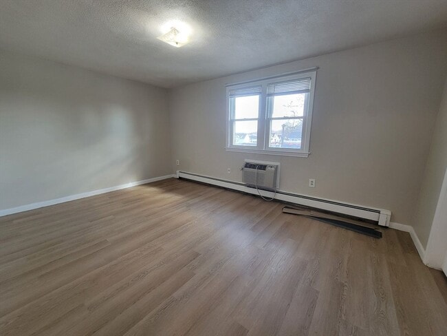 Photo - 83 Pleasant St Unit 2-4