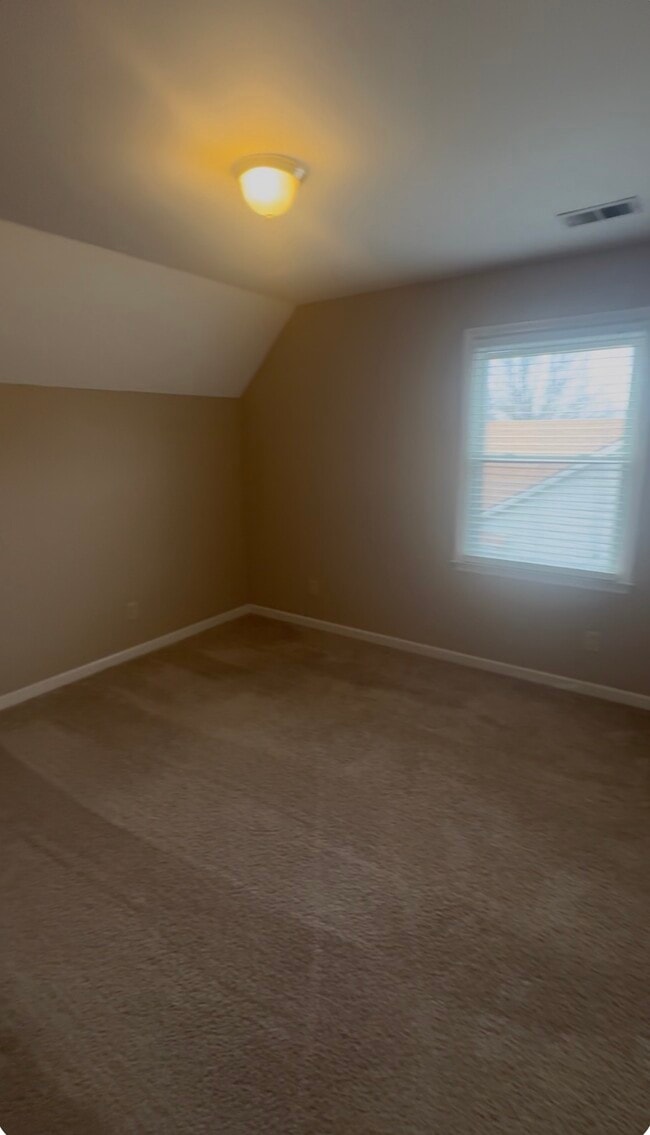 Photo - 304 Magnolia Cir